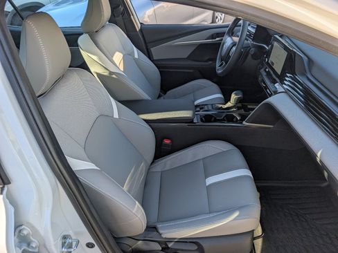 Used 2026 Toyota Camry SE image 8