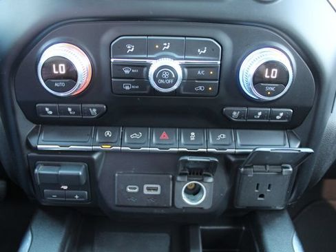 Used 2019 GMC Sierra 1500 SLT RWD image 30