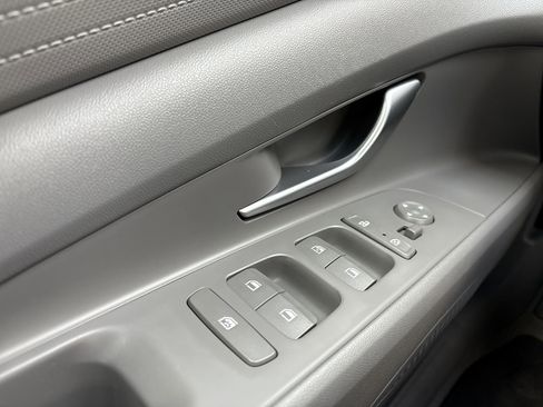 Certified 2023 Hyundai Elantra SEL image 12