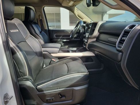 Used 2019 RAM 3500 Laramie image 26