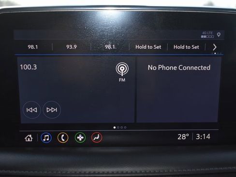 Used 2021 GMC Yukon XL SLE image 23