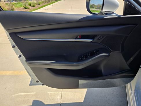 New 2026 MAZDA MAZDA3 s FWD image 18