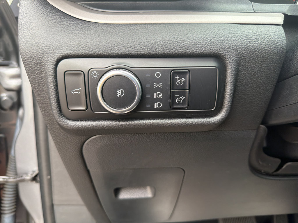 Used 2023 Ford Explorer XLT w/ Equipment Group 202A RWD image 13