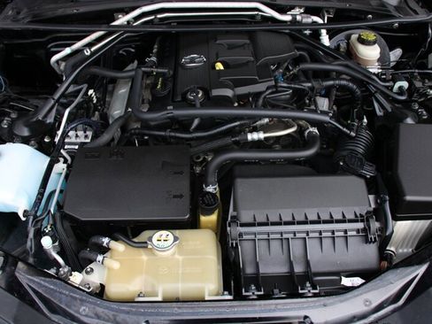 Used 2012 MAZDA MX-5 Miata Grand Touring RWD image 15