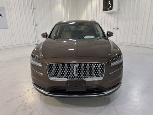 Used 2022 Lincoln Nautilus FWD w/ Premium Package image 8