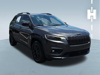 Used 2023 Jeep Cherokee Altitude Lux AWD/4WD video 1