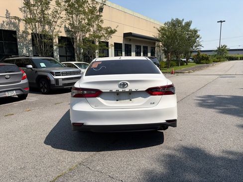 Used 2024 Toyota Camry LE FWD image 5