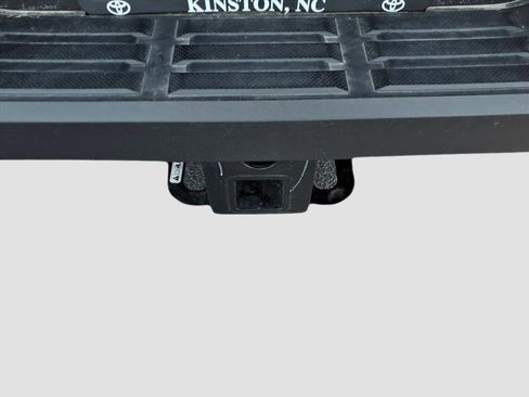 Used 2024 Toyota Tacoma TRD Sport image 11