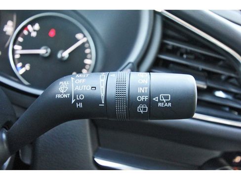 Used 2025 MAZDA CX-30 AWD 2.5 S w/ Preferred Package image 18