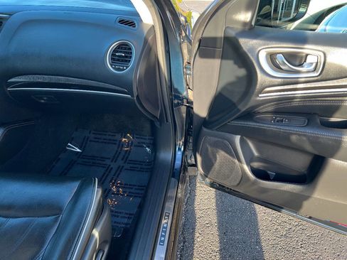 Used 2017 INFINITI QX60 AWD w/ Premium Plus Package image 31