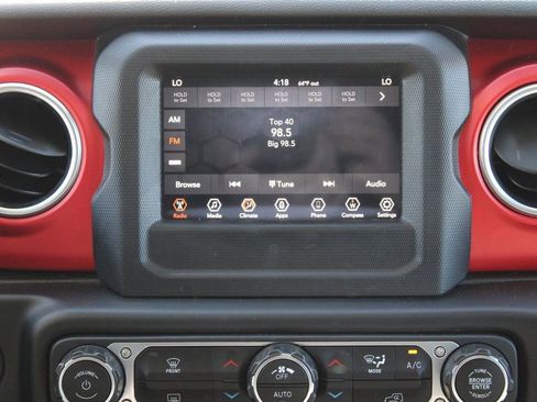 Used 2020 Jeep Wrangler Unlimited Rubicon AWD/4WD image 21