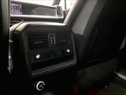 Used 2024 Porsche Cayenne image 26