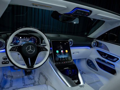 New 2026 Mercedes-Benz Maybach SL 680 image 19