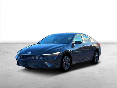 New 2026 Hyundai Elantra SEL Sport Premium FWD image 1