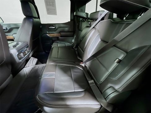 Used 2019 Chevrolet Silverado 1500 High Country image 22