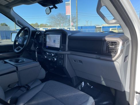 Used 2025 Ford F150 XLT w/ Equipment Group 301A Standard image 16