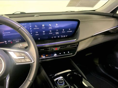 Used 2025 Buick Envision Preferred AWD/4WD image 6