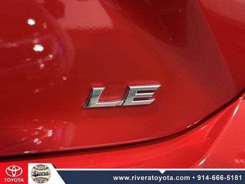Used 2025 Toyota Camry LE w/ Convenience Package FWD image 12