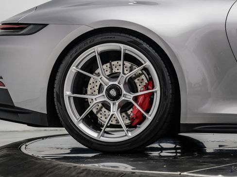 Used 2023 Porsche 911 GT3 RWD image 87
