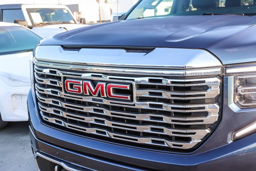 Used 2022 GMC Sierra 1500 Denali AWD/4WD image 6