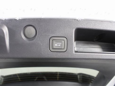 New 2026 GMC Terrain AT4 w/ Convenience Package III image 23