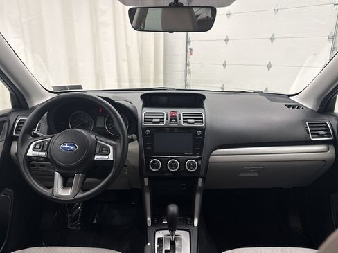 Used 2018 Subaru Forester 2.5i Premium w/ All-Weather Package AWD/4WD image 14