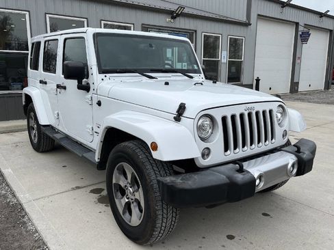 Used 2017 Jeep Wrangler Unlimited Sahara w/ Connectivity Group image 1