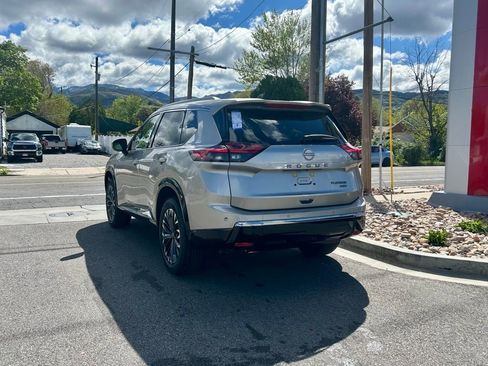 New 2026 Nissan Rogue Platinum AWD/4WD image 5