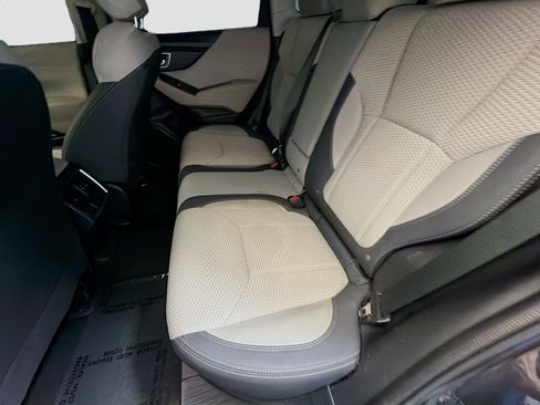 Used 2019 Subaru Forester Premium AWD/4WD image 13