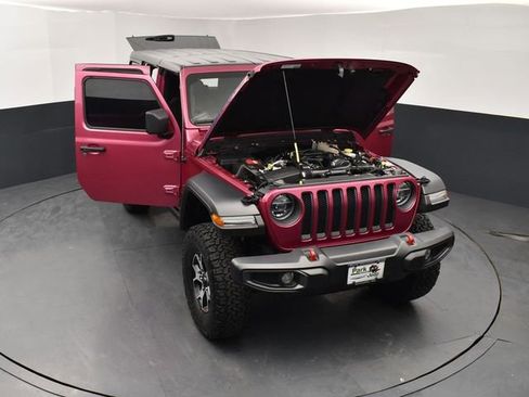 Used 2022 Jeep Wrangler Unlimited Rubicon w/ LED Lighting Group AWD/4WD image 25