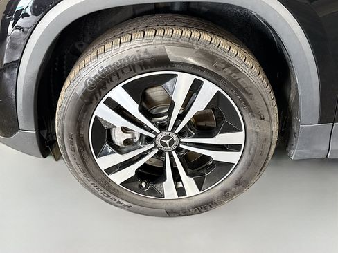 Used 2024 Mercedes-Benz GLA 250 4MATIC image 38