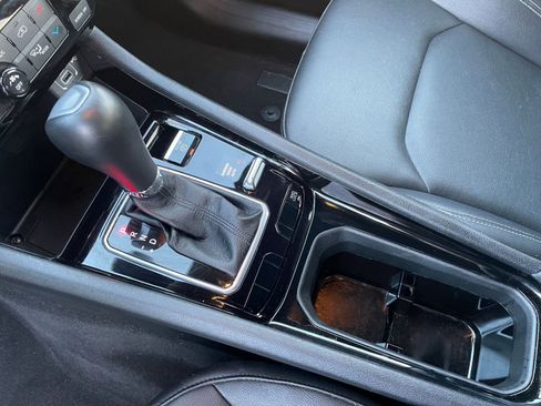 Used 2025 Jeep Compass Limited image 43