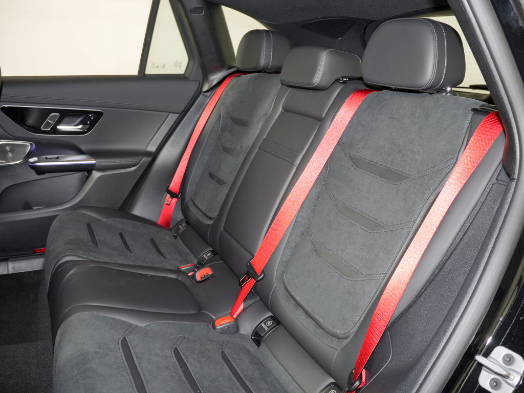Used 2025 Mercedes-Benz GLC 63 AMG S image 32