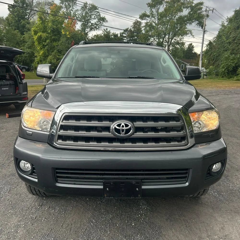 Used 2016 Toyota Sequoia SR5 AWD/4WD image 14