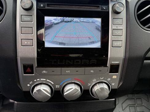 Used 2014 Toyota Tundra SR image 10