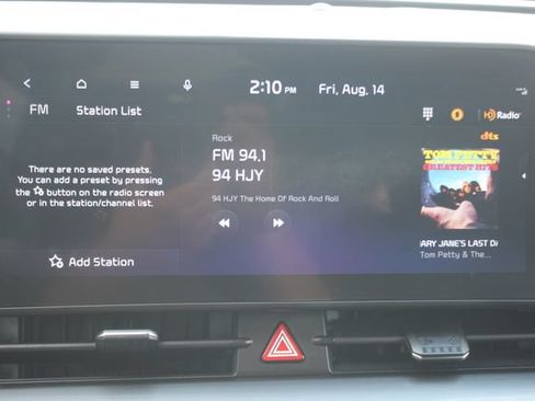 Used 2024 Kia Sportage EX AWD/4WD image 8
