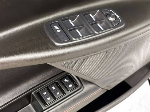 Used 2017 Jaguar XE Prestige image 17