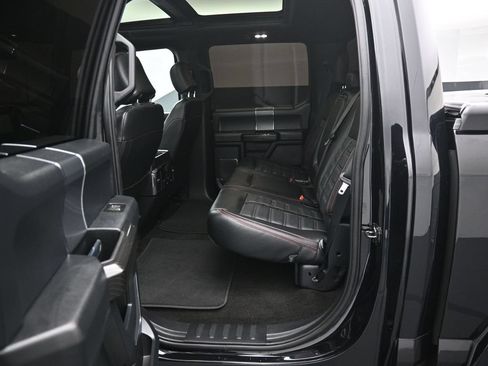 Used 2019 Ford F150 Lariat w/ Equipment Group 502A Luxury AWD/4WD image 21