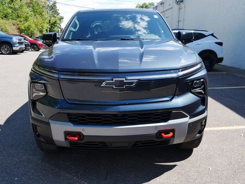 New 2026 Chevrolet Silverado EV Trail Boss w/ Premium Package image 3