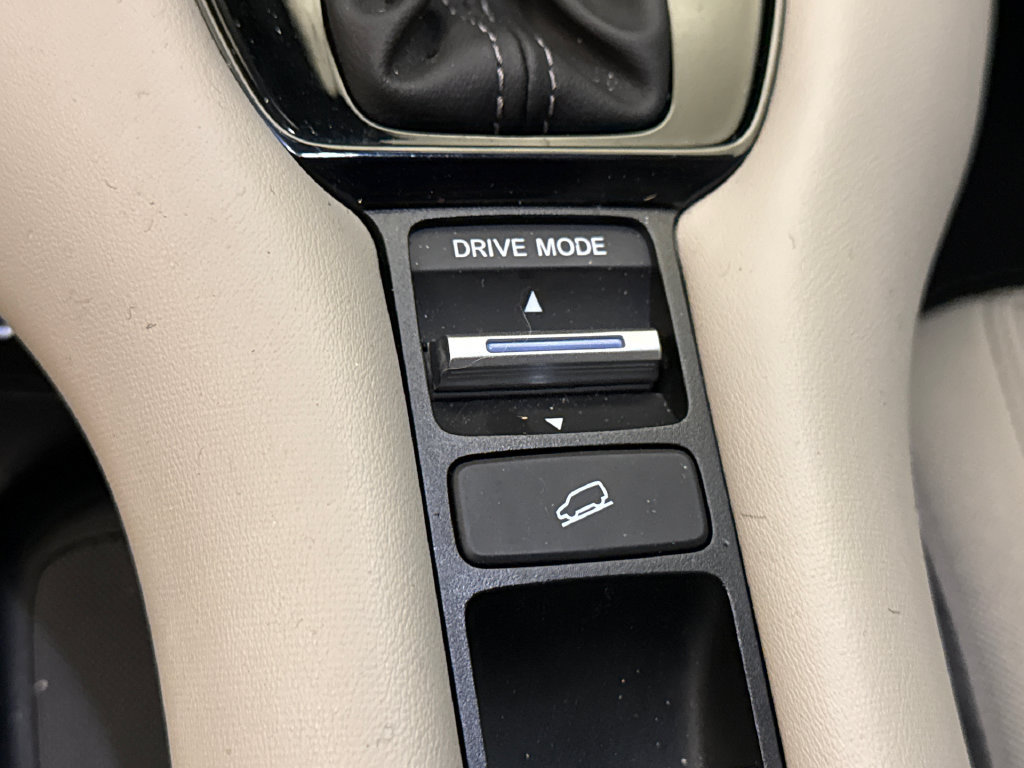 Certified 2026 Honda HR-V LX image 27
