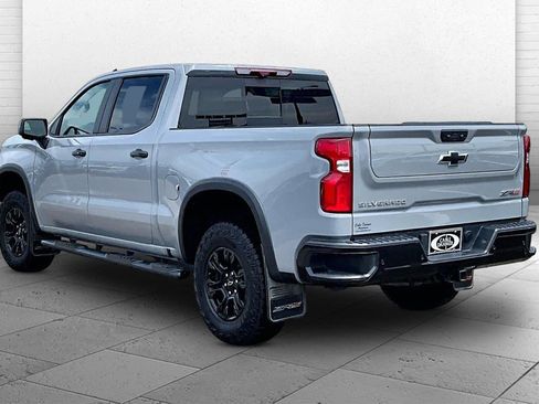 Used 2025 Chevrolet Silverado 1500 ZR2 w/ Technology Package AWD/4WD image 11