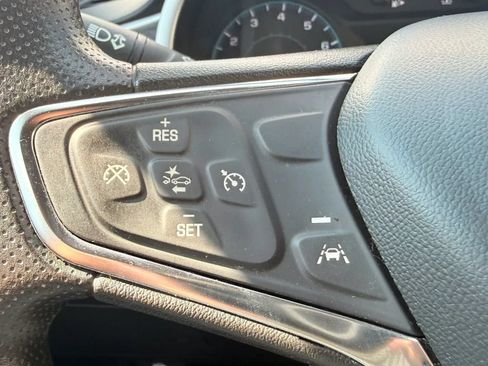 Used 2023 Chevrolet Malibu LT FWD image 18