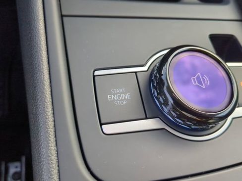 Certified 2025 Volkswagen Tiguan S image 28