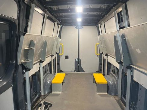 Used 2019 Mercedes-Benz Sprinter 170 image 13