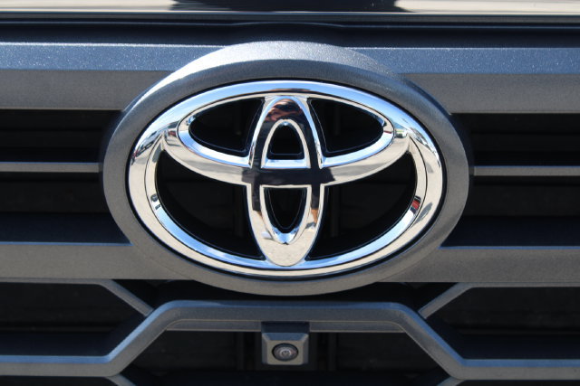 Used 2023 Toyota Tundra 1794 Edition w/ TRD Off-Road Package AWD/4WD image 8