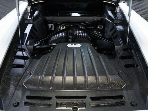 Used 2015 Lamborghini Huracan LP 610-4 image 48