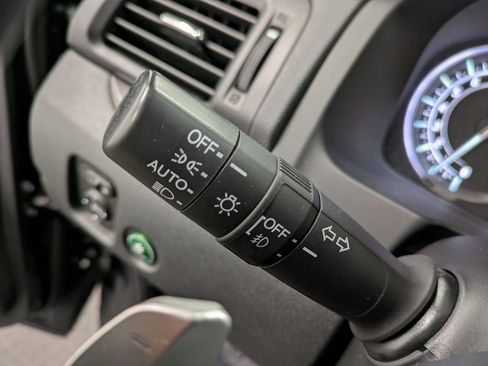 Certified 2023 Honda Ridgeline Sport image 18