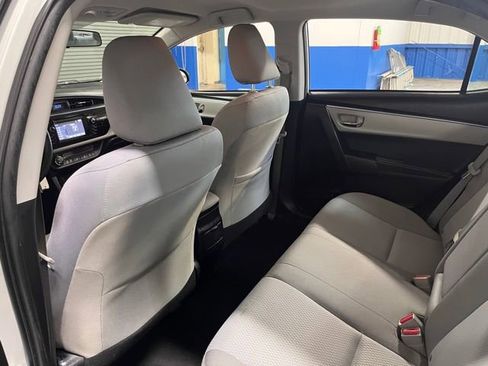 Used 2015 Toyota Corolla LE image 17