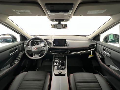 New 2026 Nissan Rogue SV image 9