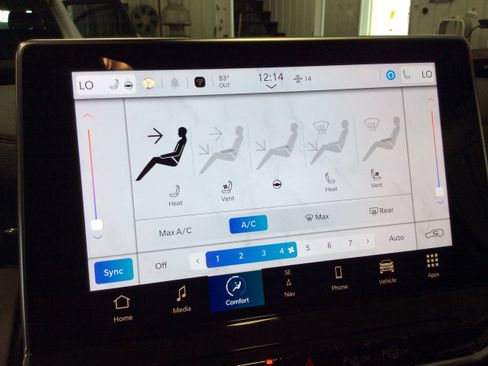 Used 2025 Jeep Compass Limited w/ Elite Group image 25